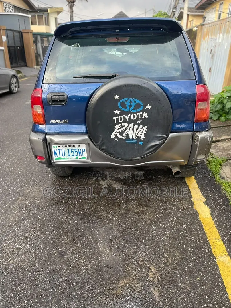 Toyota RAV4 2005 Blue