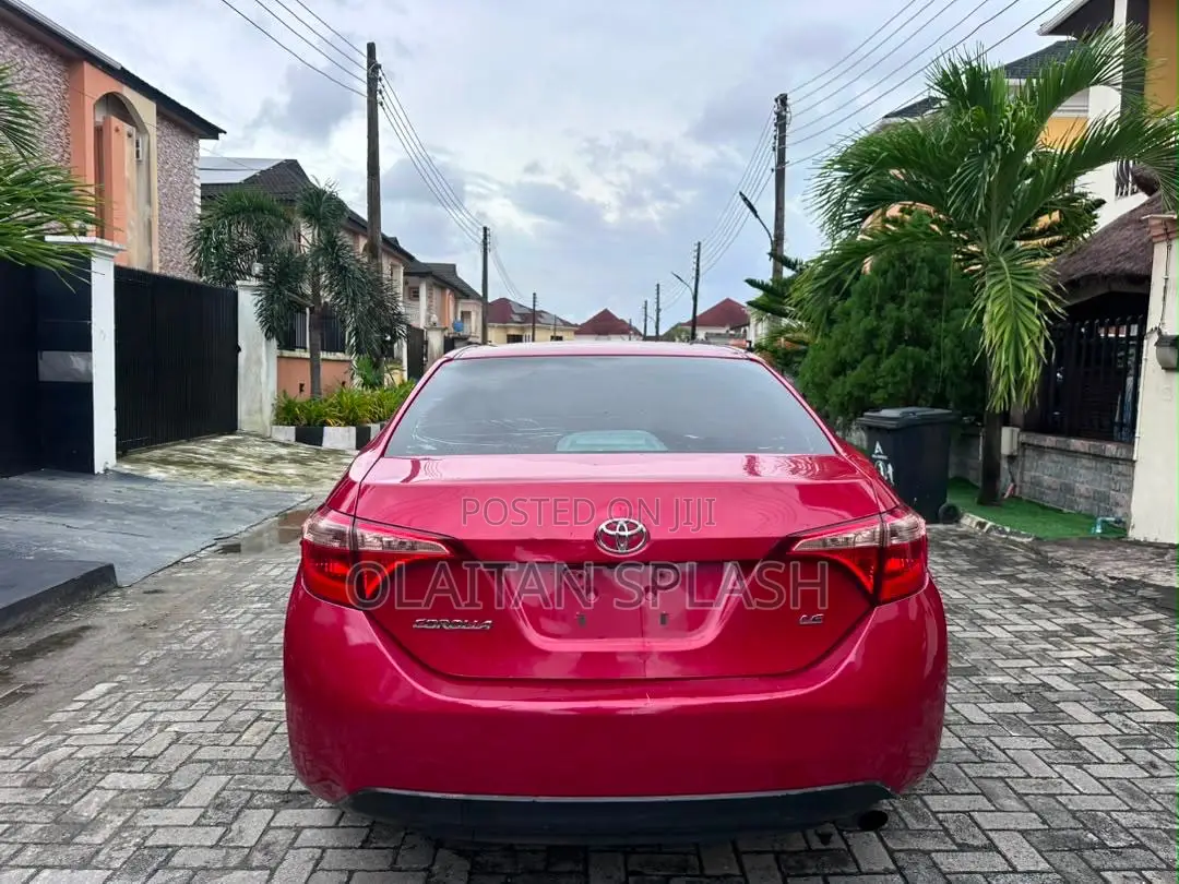 Toyota Corolla 2017 Red