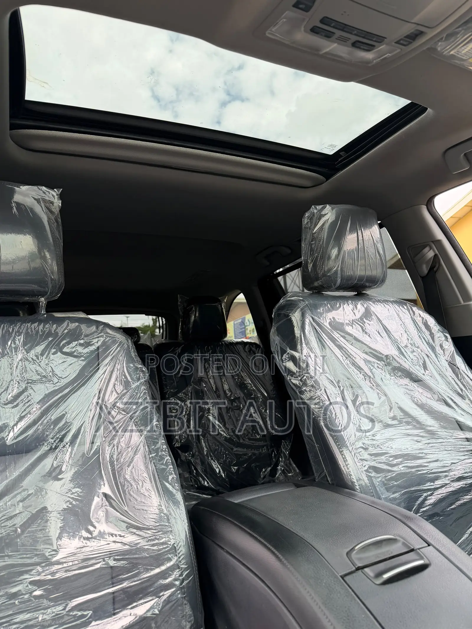 Toyota Highlander XLE 4x4 V6 (3.5L 6cyl 8A) 2018