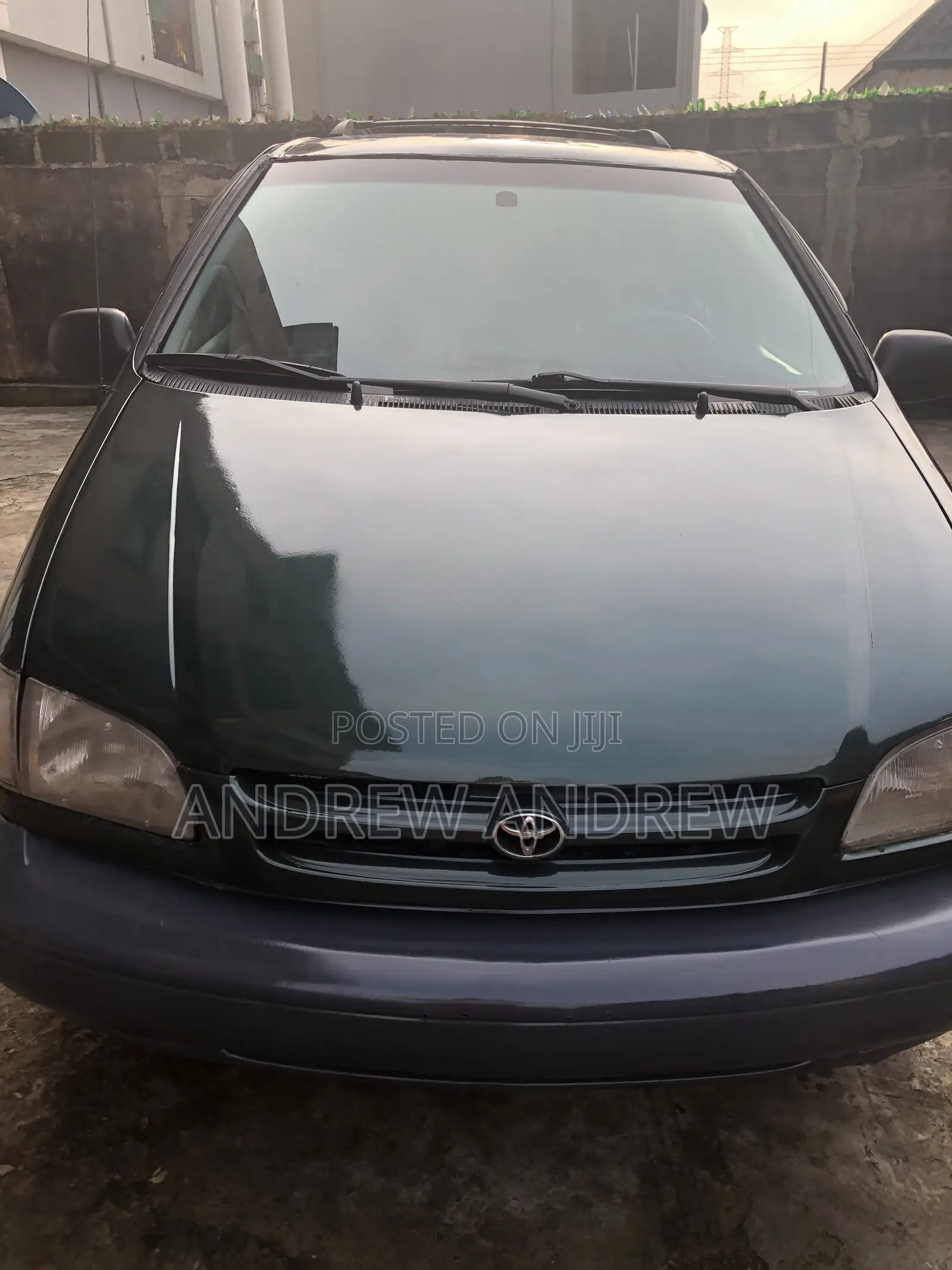 Toyota Sienna 2000 Green