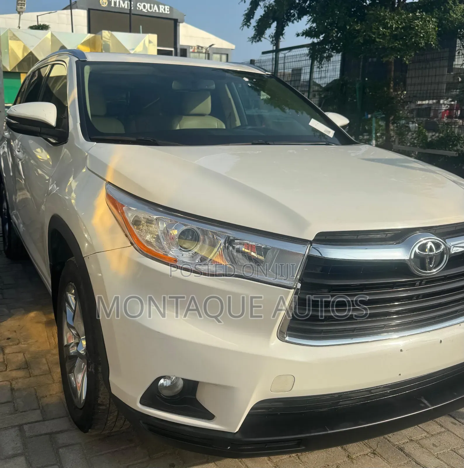 Toyota Highlander Limited 4dr SUV AWD (3.5L 6cyl 6A) 2015 White