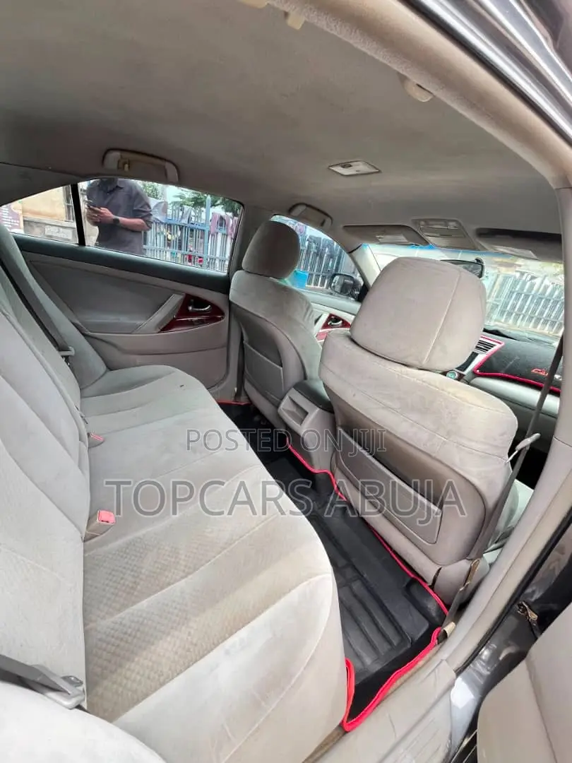 Toyota Camry 2009 Gray