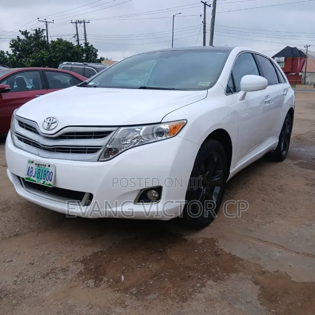 Toyota Venza V6 AWD 2010 White