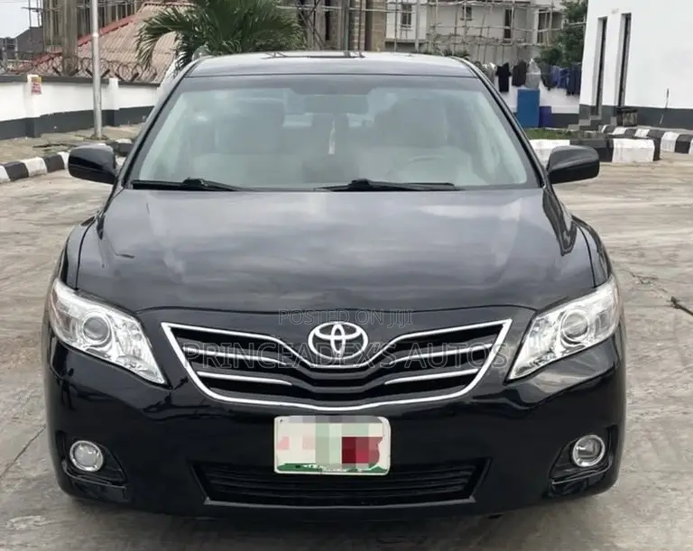 Toyota Camry LE 4dr Sedan (2.5L 4cyl 6AM) 2010 Black