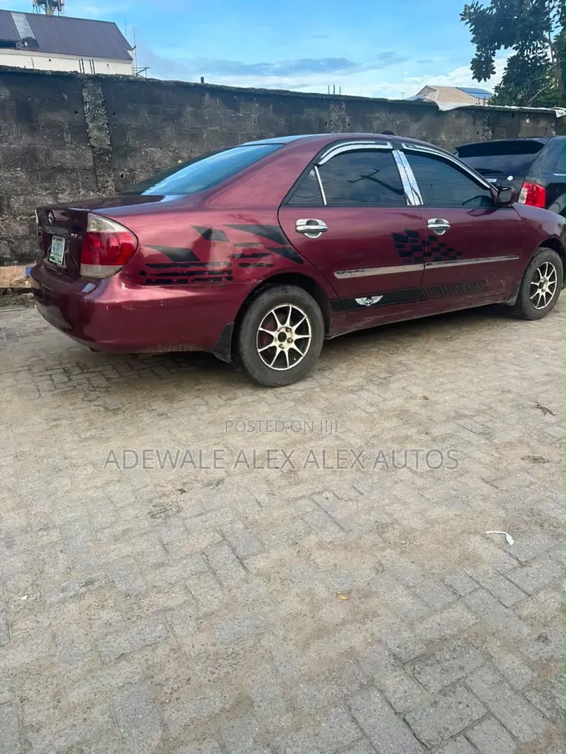 Toyota Camry 2005 Burgundy