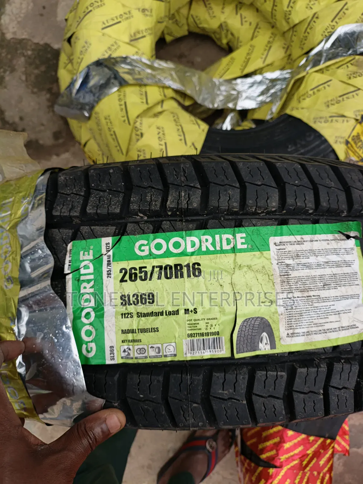 265/70/16 Tire Goodride Radial