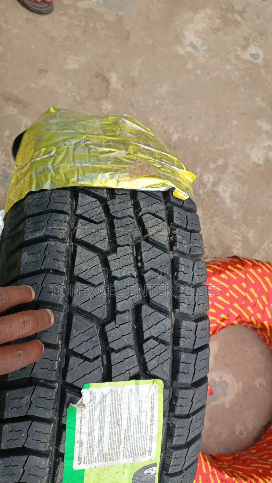 265/70/16 Tire Goodride Radial