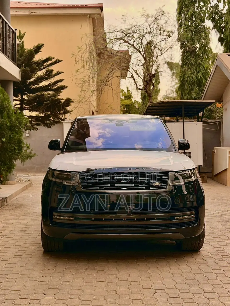 Land Rover Range Rover Autobiography LWB 7 Seat 2023 Black