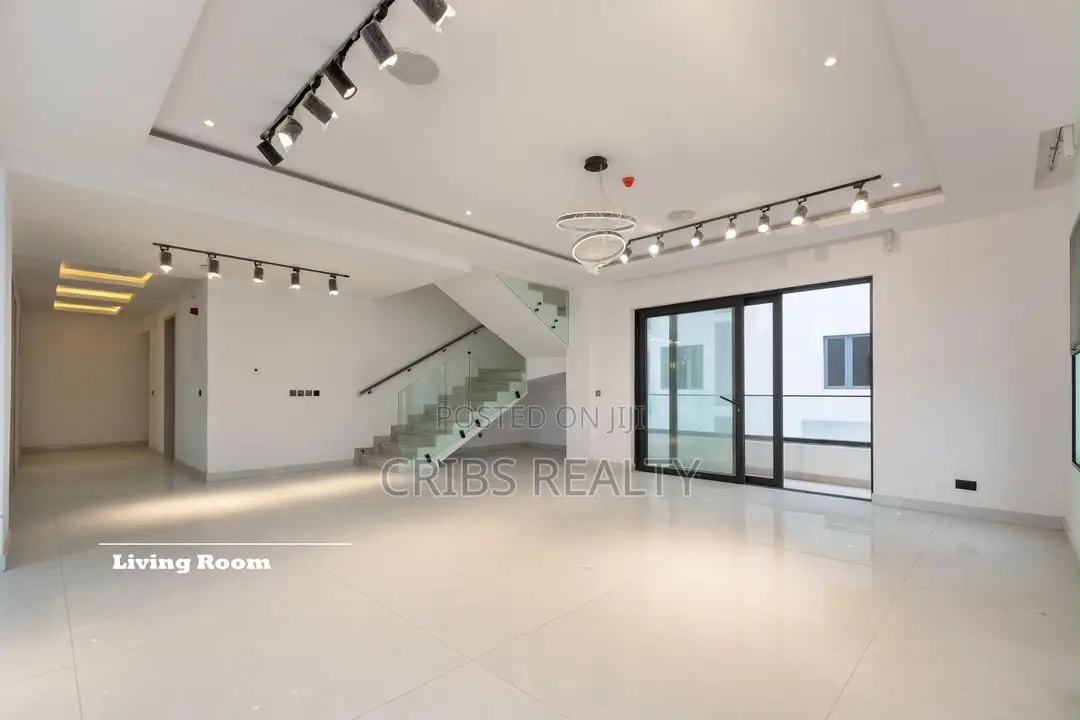 4bdrm Maisonette in Banana Island for sale