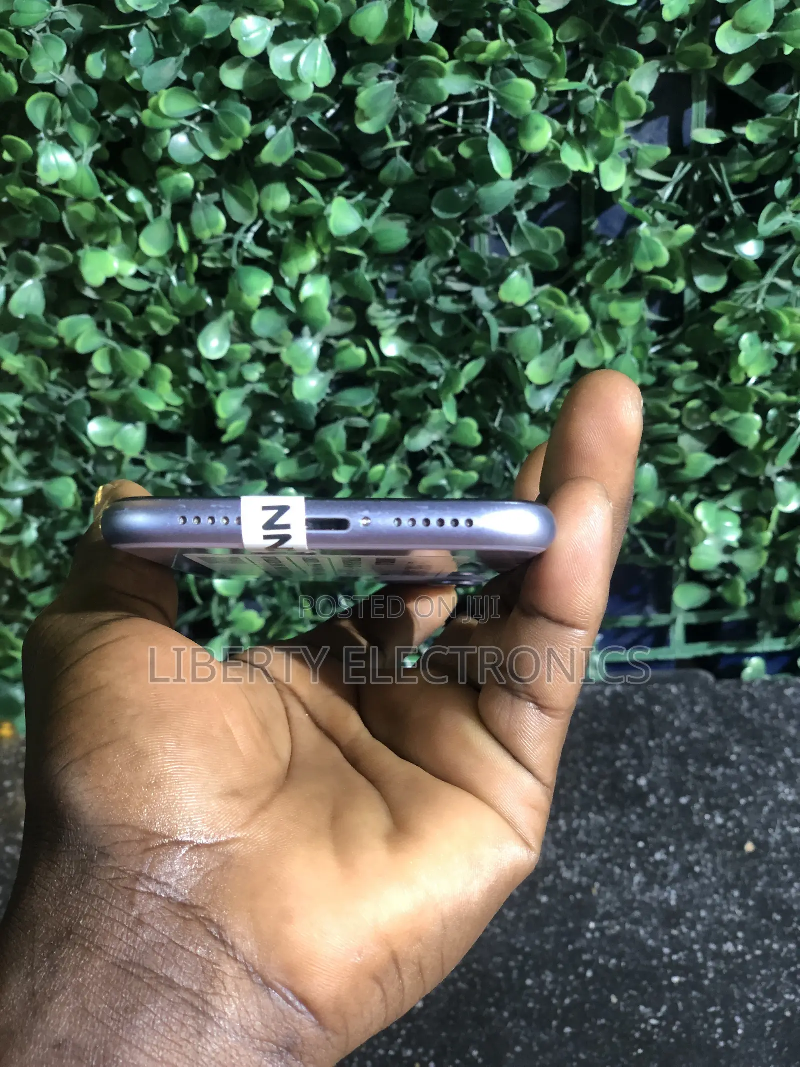 Apple iPhone 11 64 GB Purple