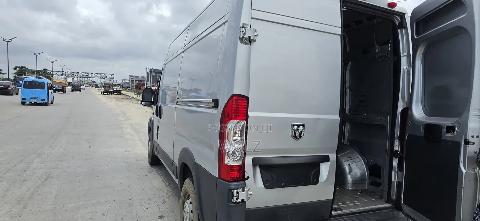 Dodge RAM Van 2003 Silver