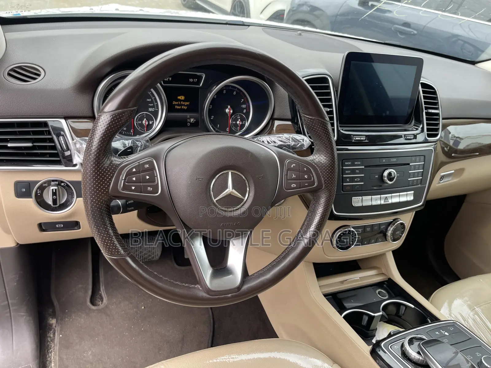 Mercedes-Benz GLE-Class 2016 White