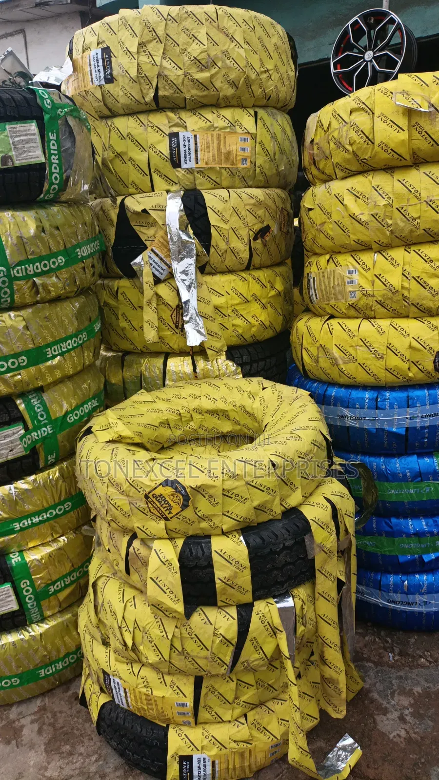 Austone 265/65/17 Tires