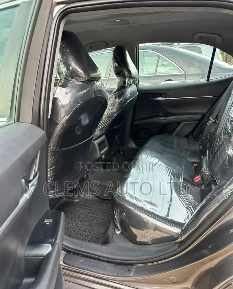 Toyota Camry 2018 Gray