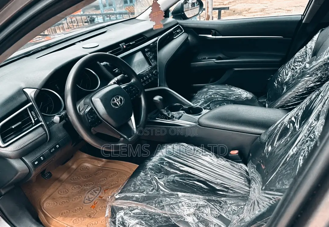 Toyota Camry 2018 Gray