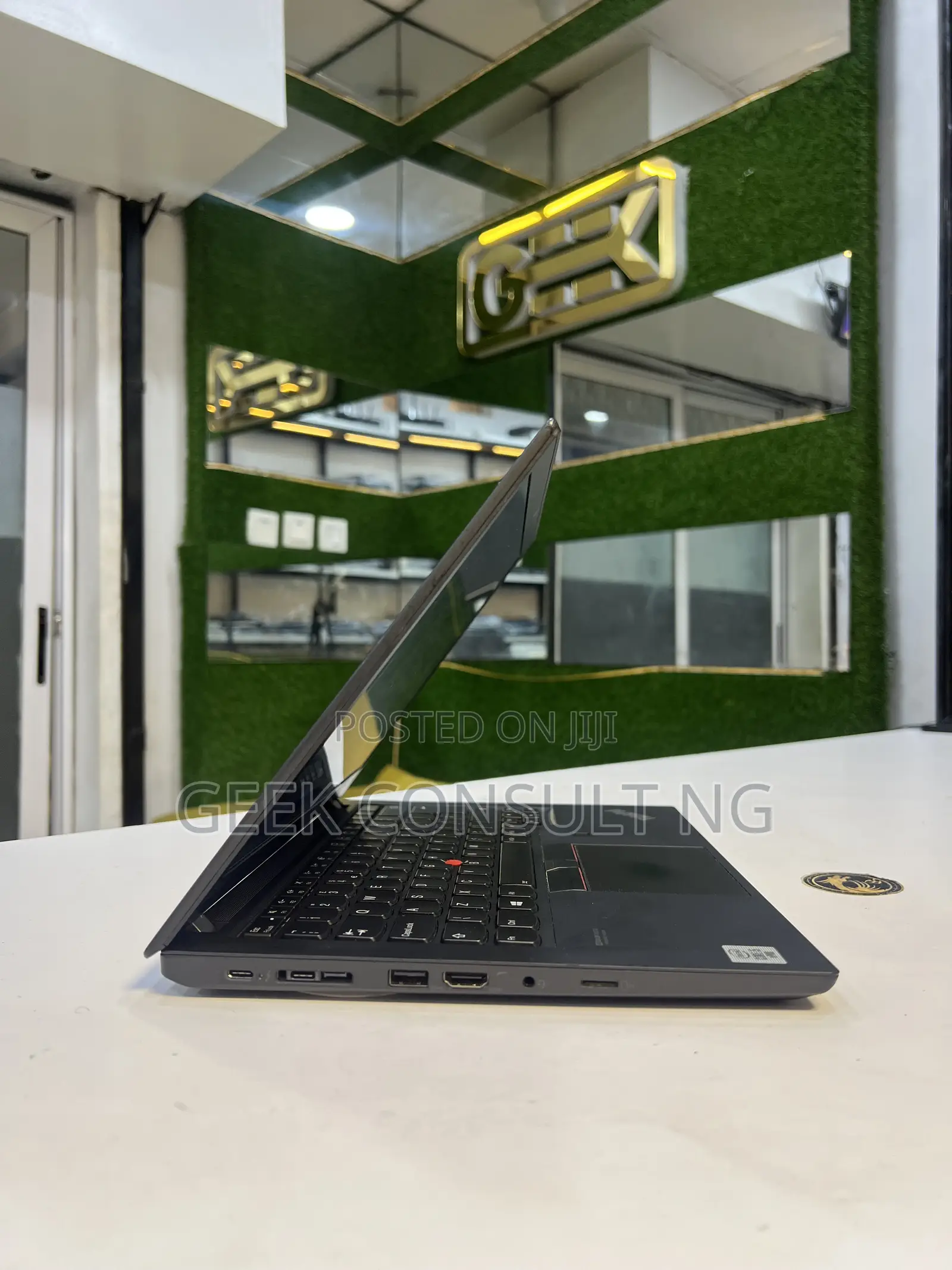 Laptop Lenovo ThinkPad T14s Gen 1 16GB Intel Core i5 SSD 256GB
