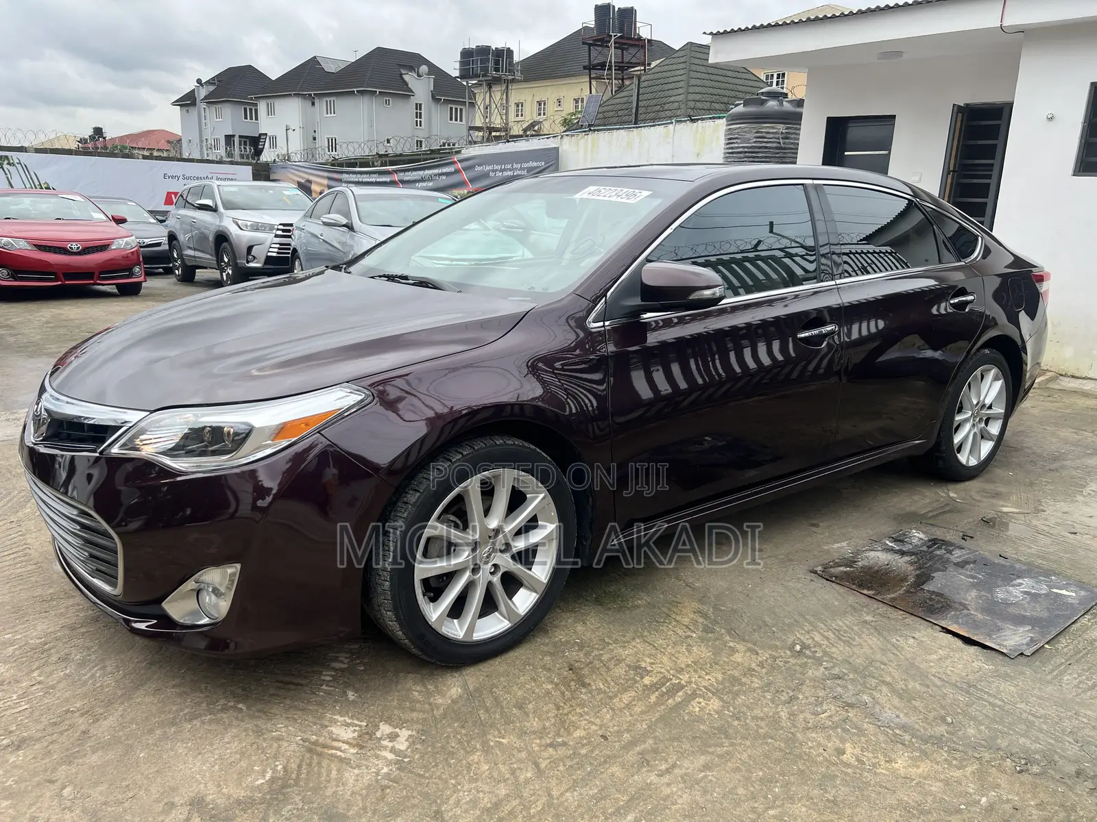 Toyota Avalon Limited 4dr Sedan (3.5L 6cyl 6A) 2014 Maroon