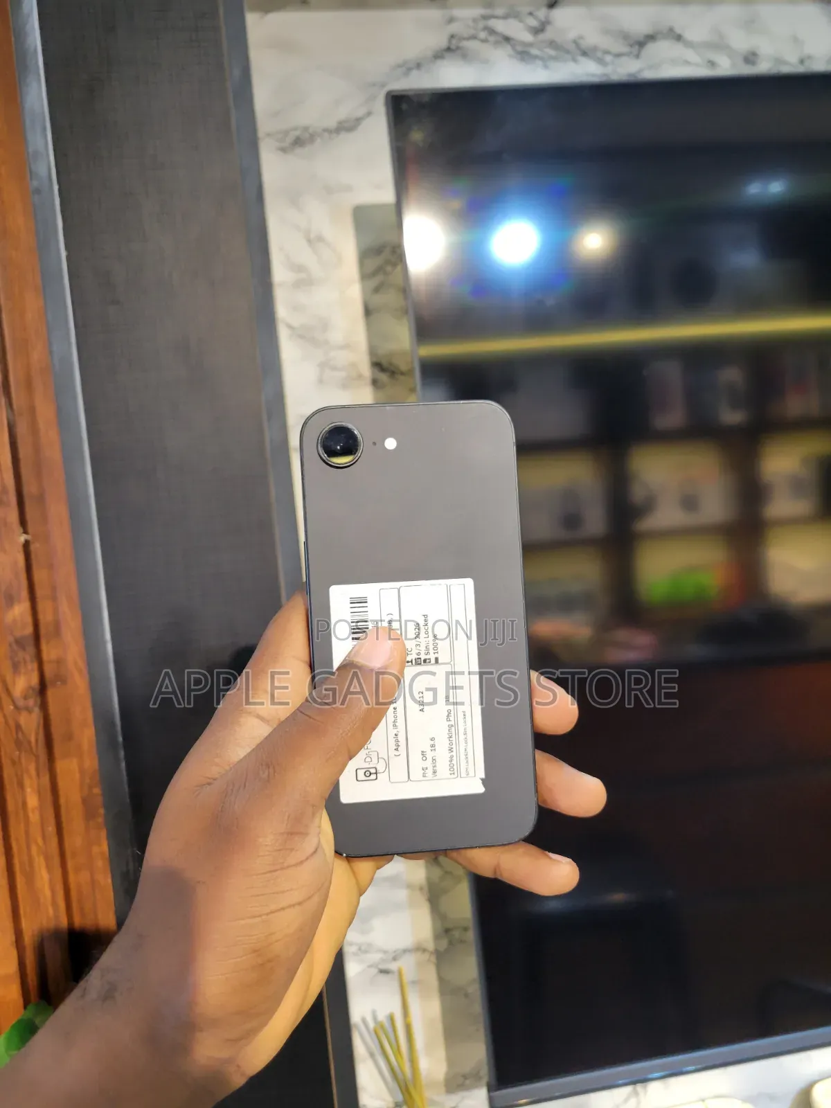 Apple iPhone 16e 128 GB Black