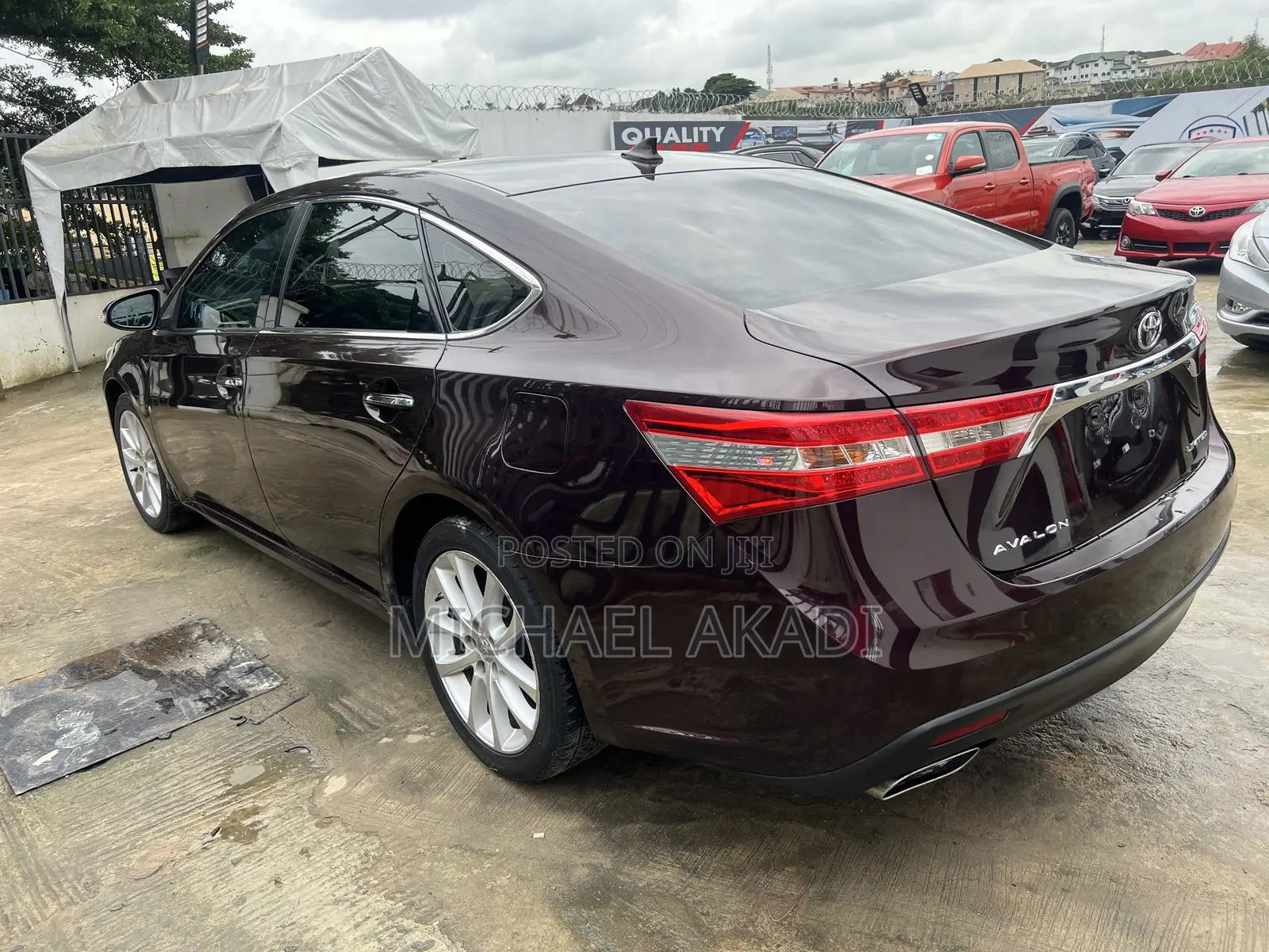 Toyota Avalon Limited 4dr Sedan (3.5L 6cyl 6A) 2014 Maroon