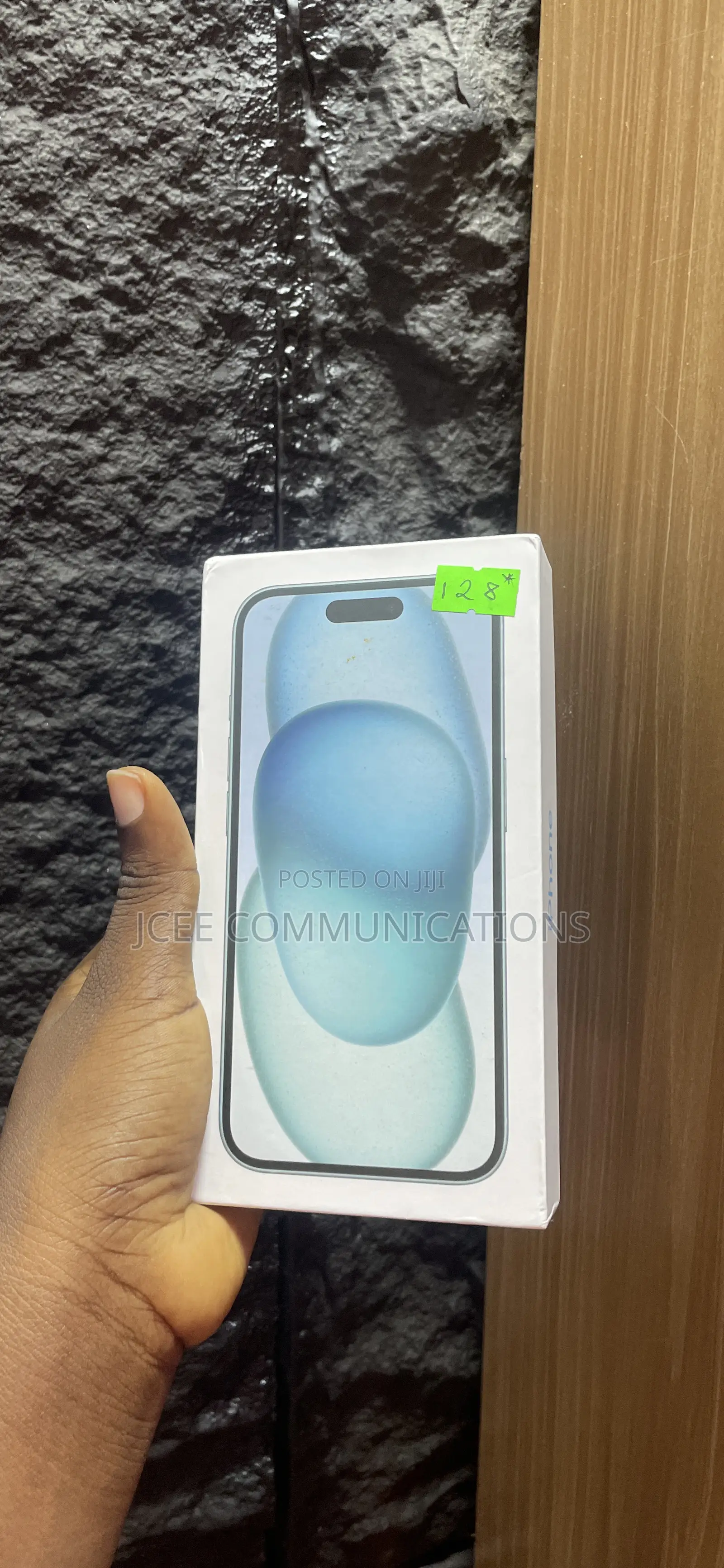 New Apple iPhone 15 128 GB Blue