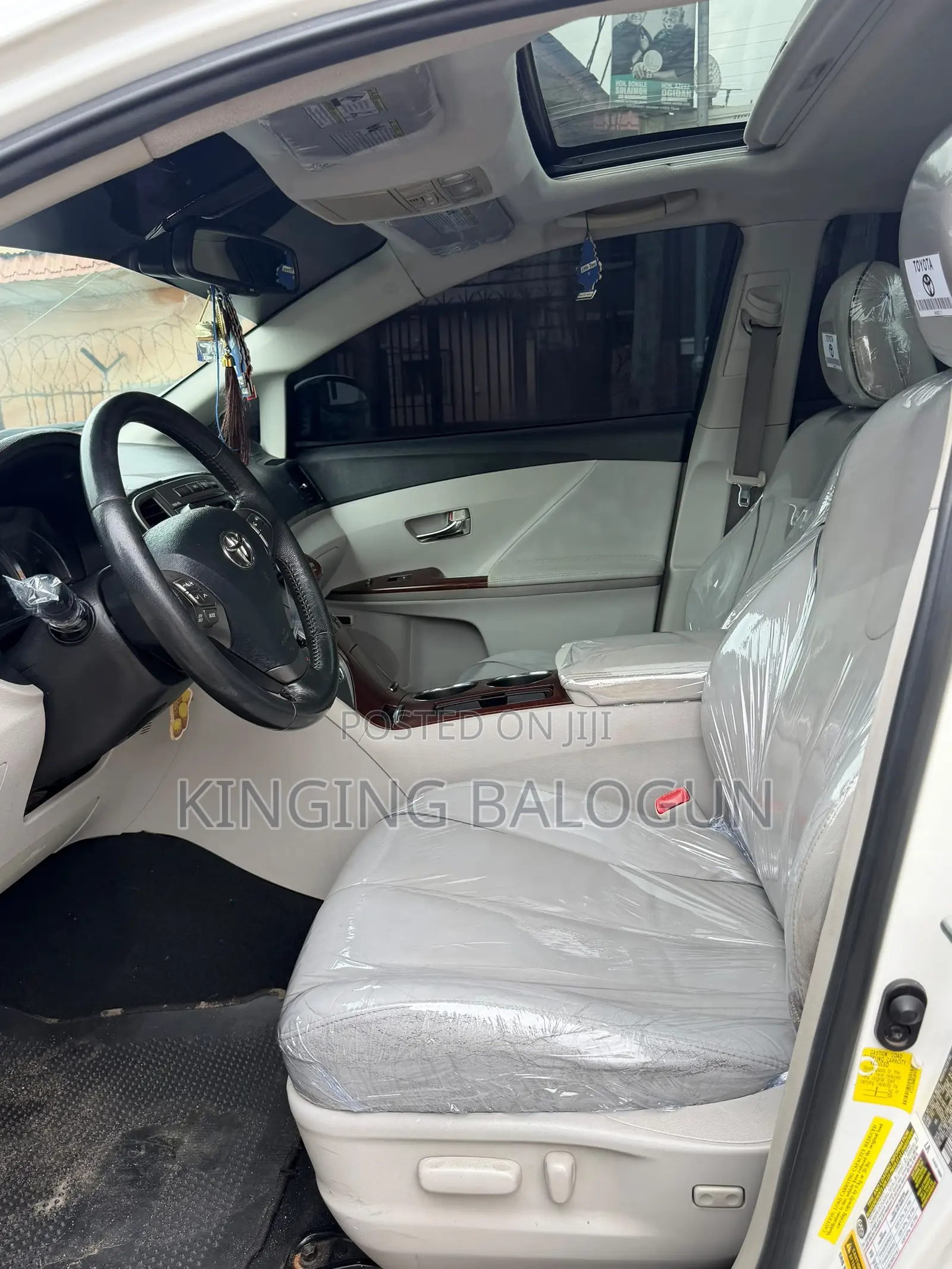 Toyota Venza 2010 White