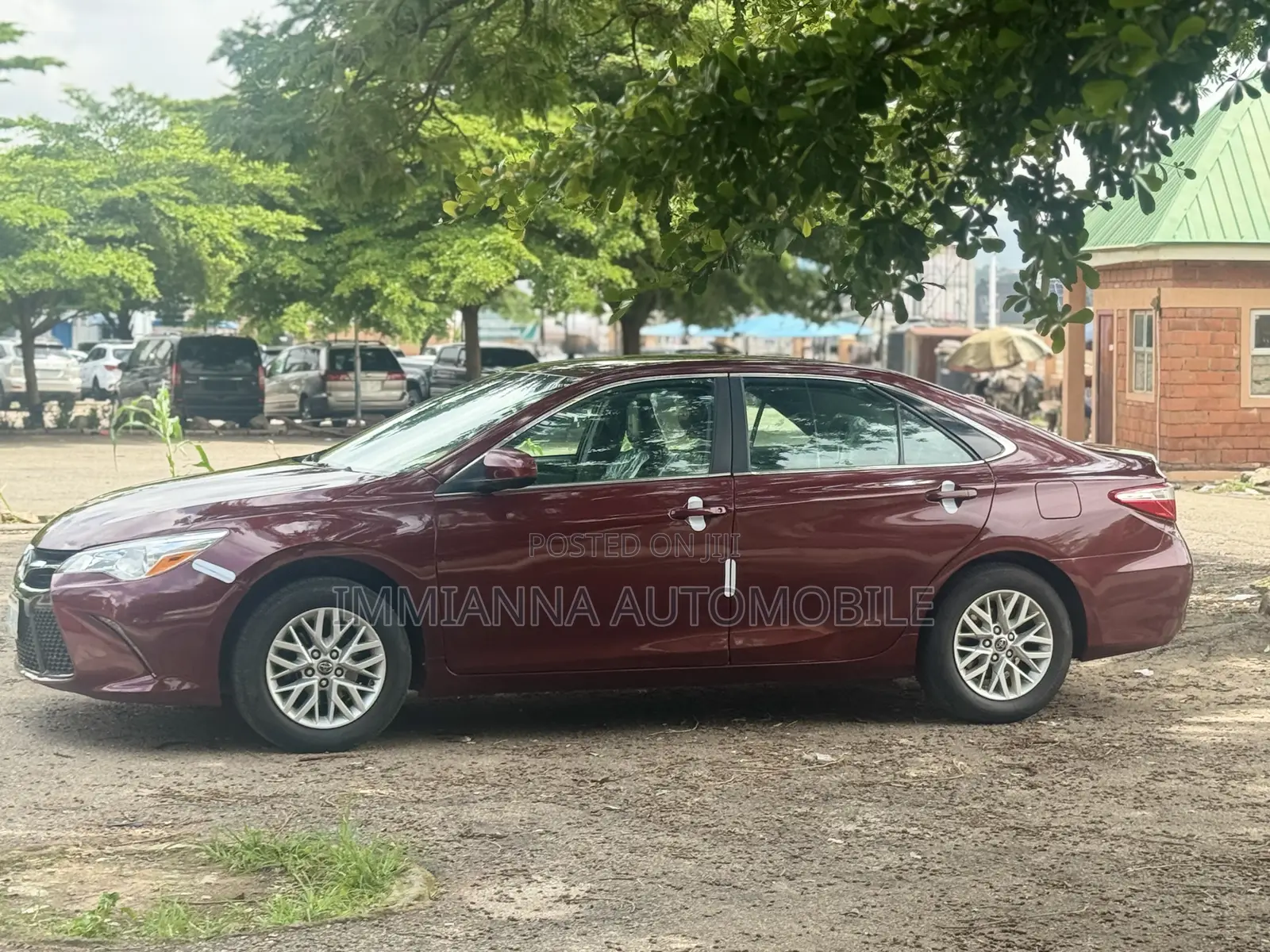Toyota Camry SE 4dr Sedan (2.5L 4cyl 6A) 2016 Brown