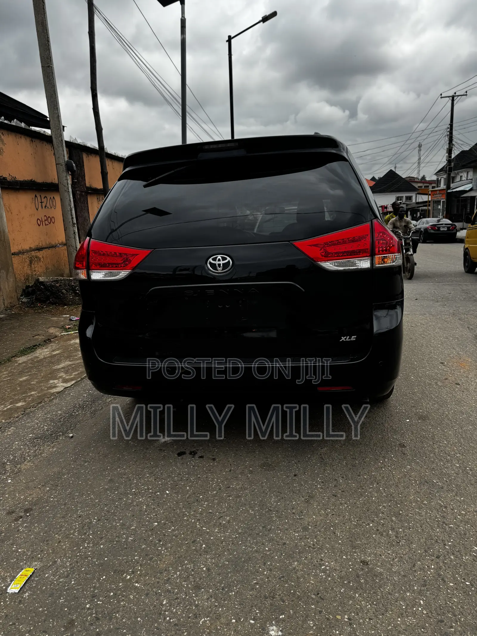 Toyota Sienna 2010 Black