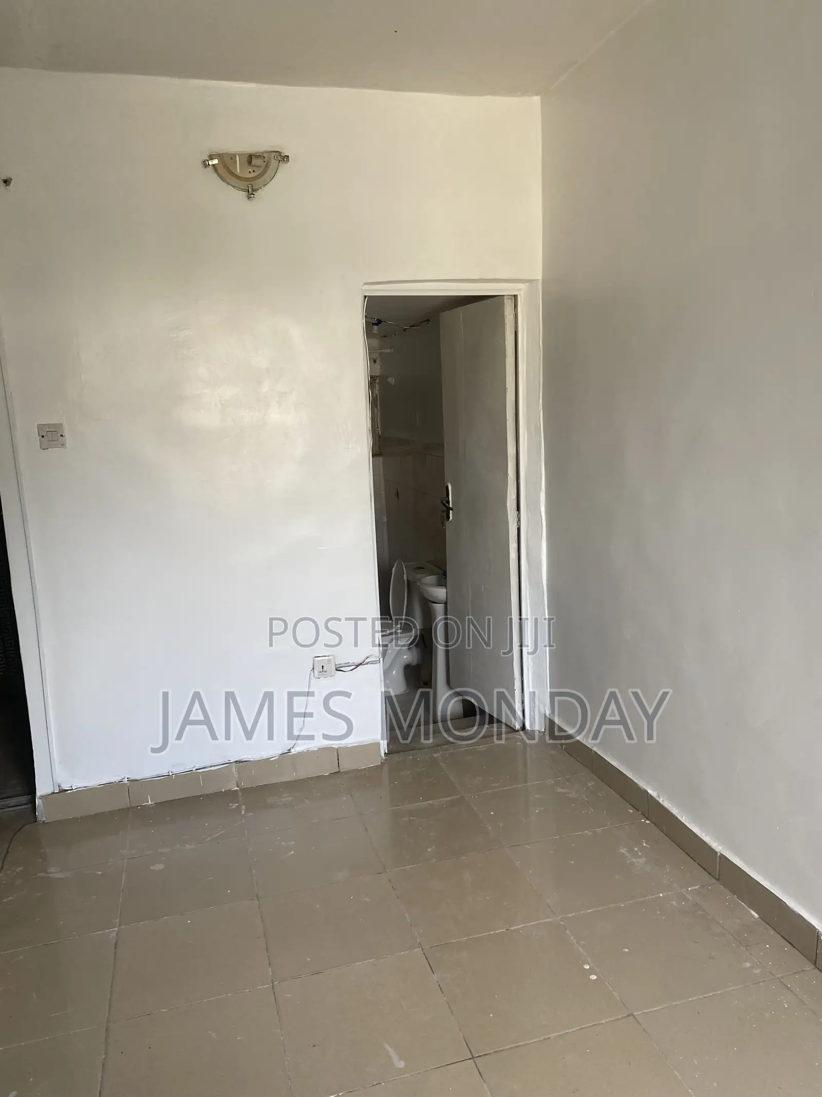1bdrm Condo in Private Residence, Area 2 for rent