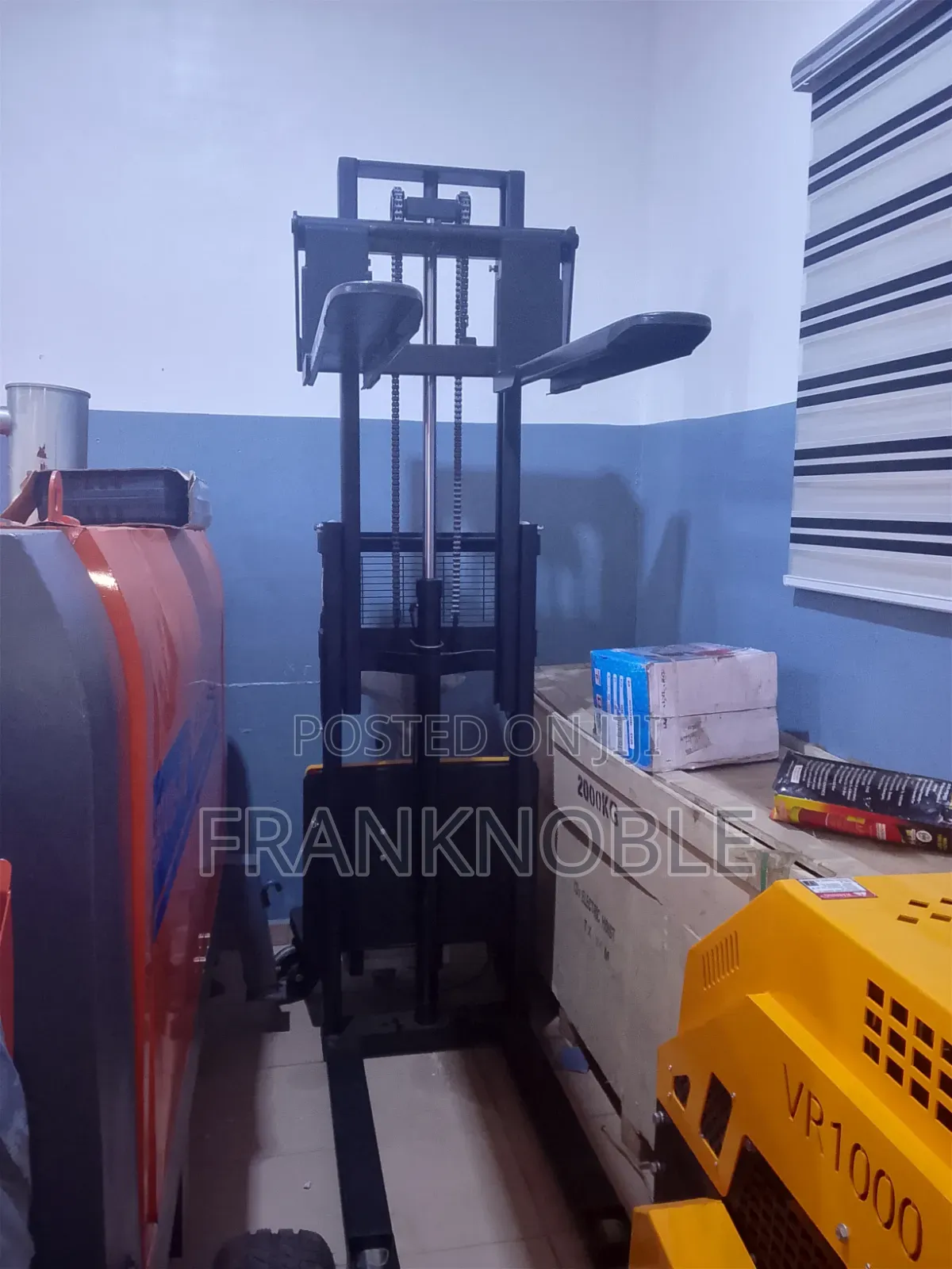 2tons Semi Electric Pallet Stacker