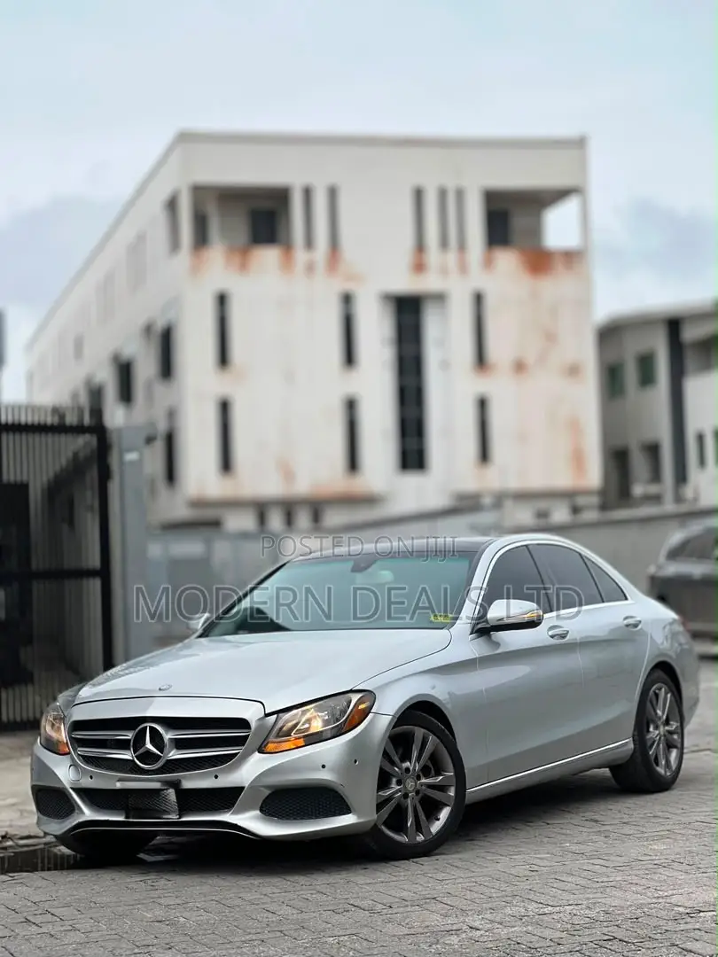 Mercedes-Benz C300 2015 Silver