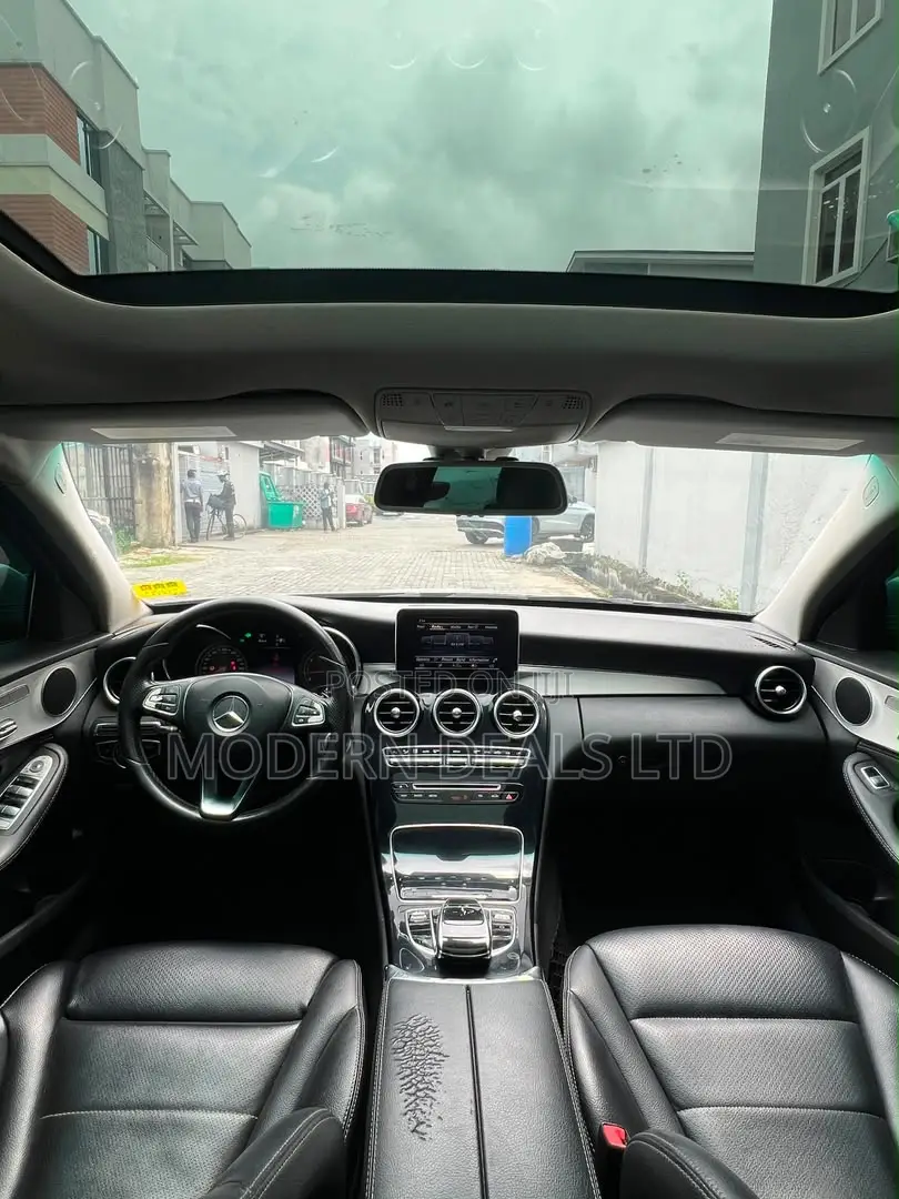 Mercedes-Benz C300 2015 Silver