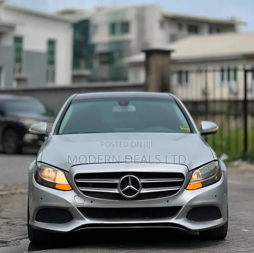 Mercedes-Benz C300 2015 Silver