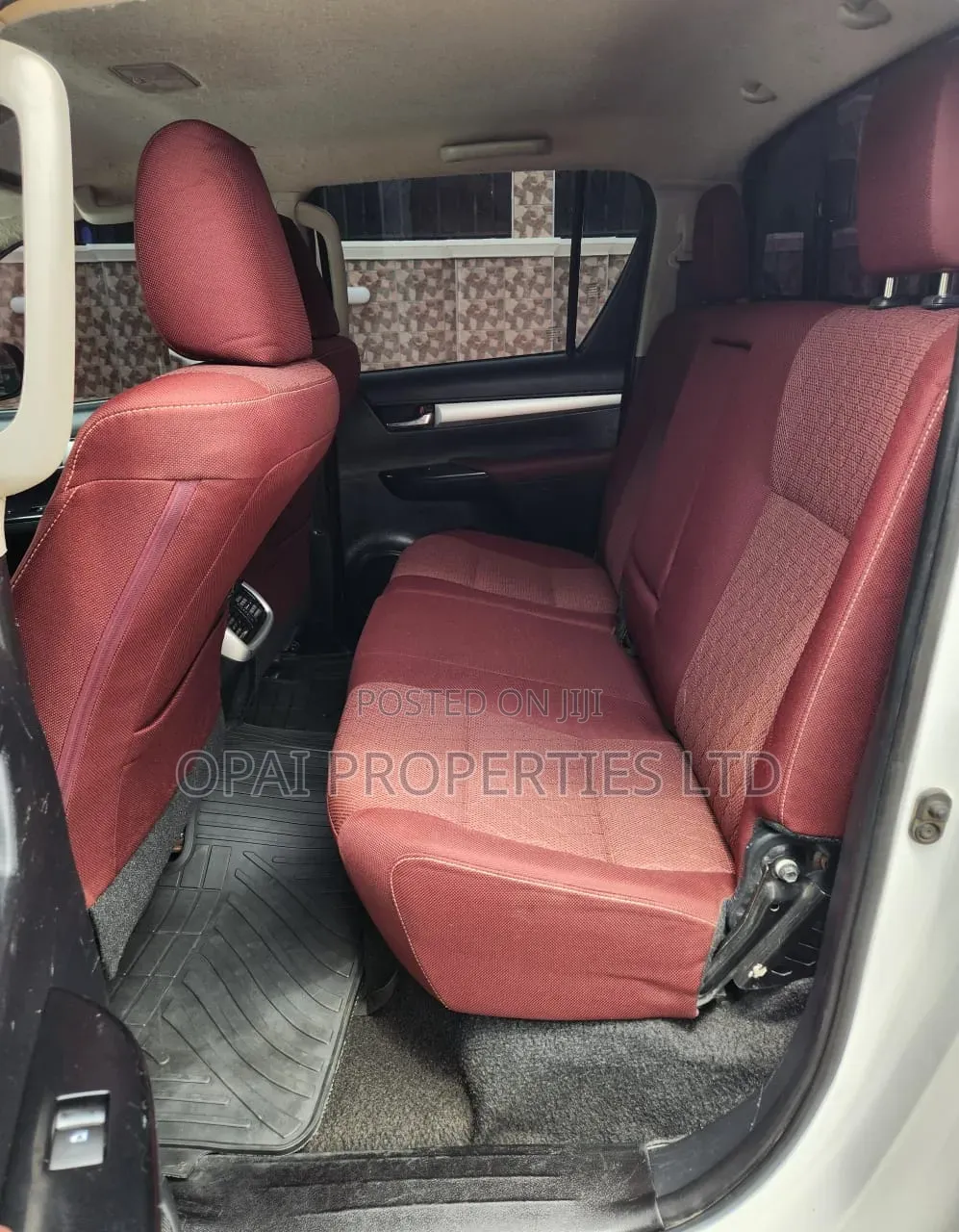 Toyota Hilux 2020 White