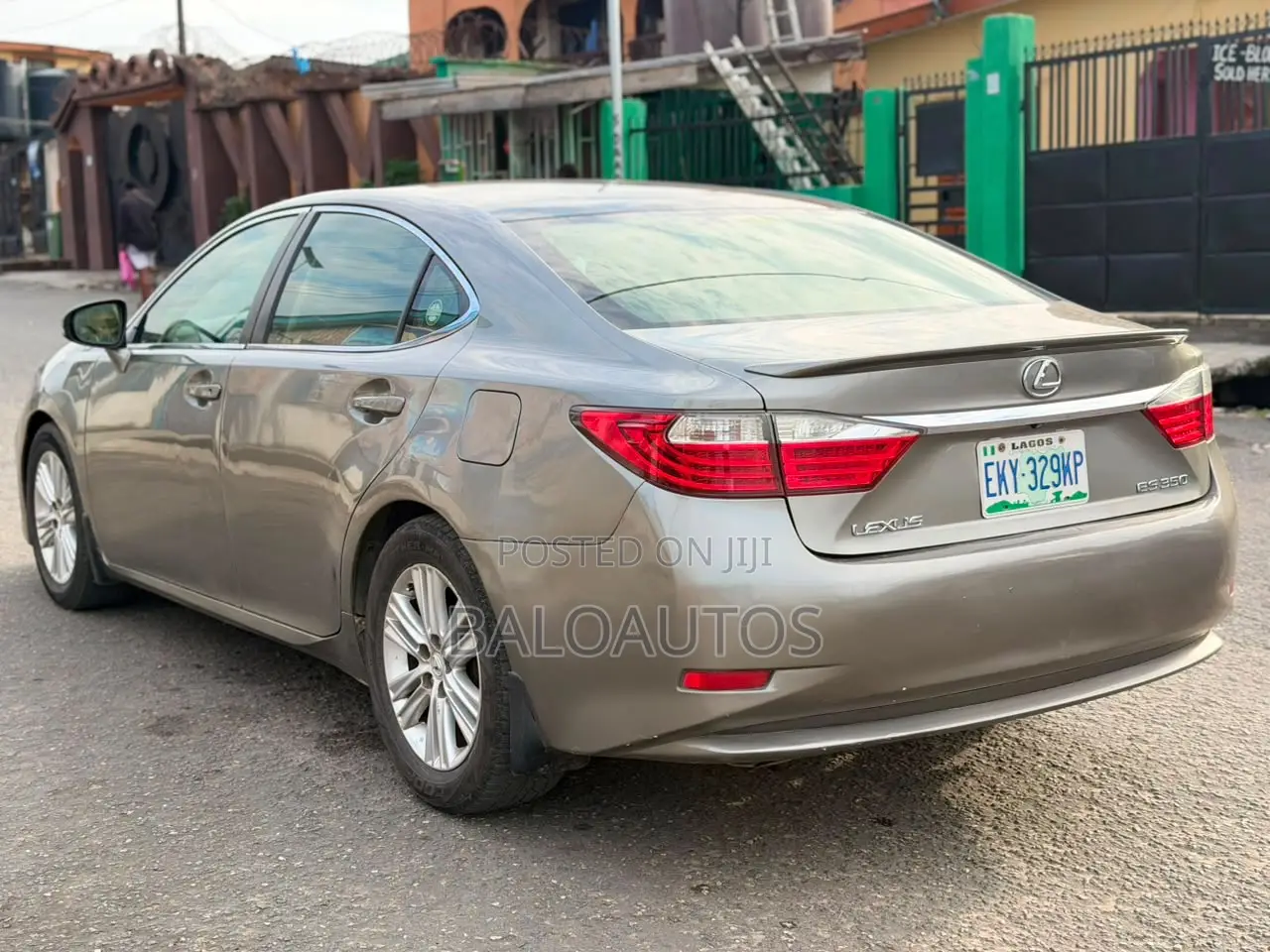 Lexus ES 350 FWD 2013 Gray