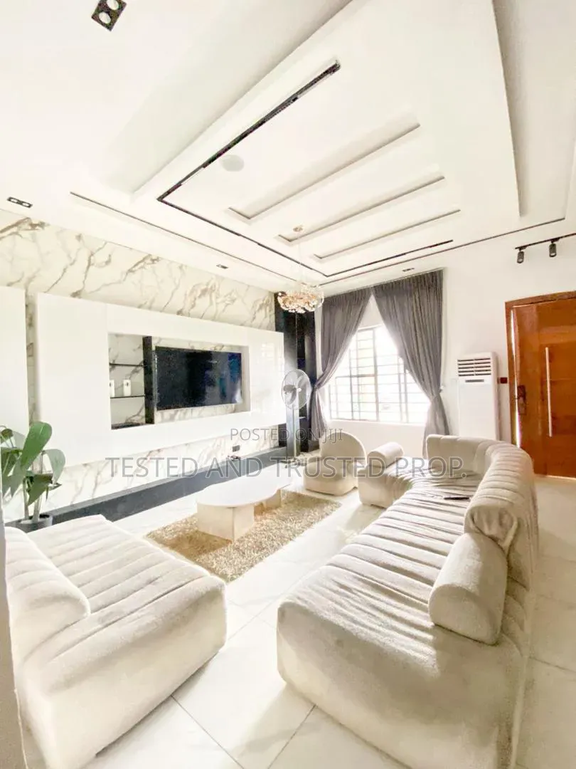 Furnished 4bdrm Duplex in Orchid Road, Chevron for rent