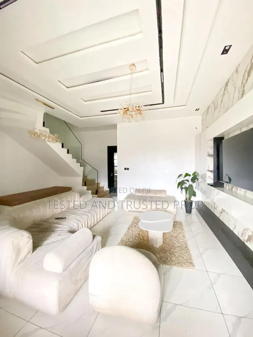 Furnished 4bdrm Duplex in Orchid Road, Chevron for rent