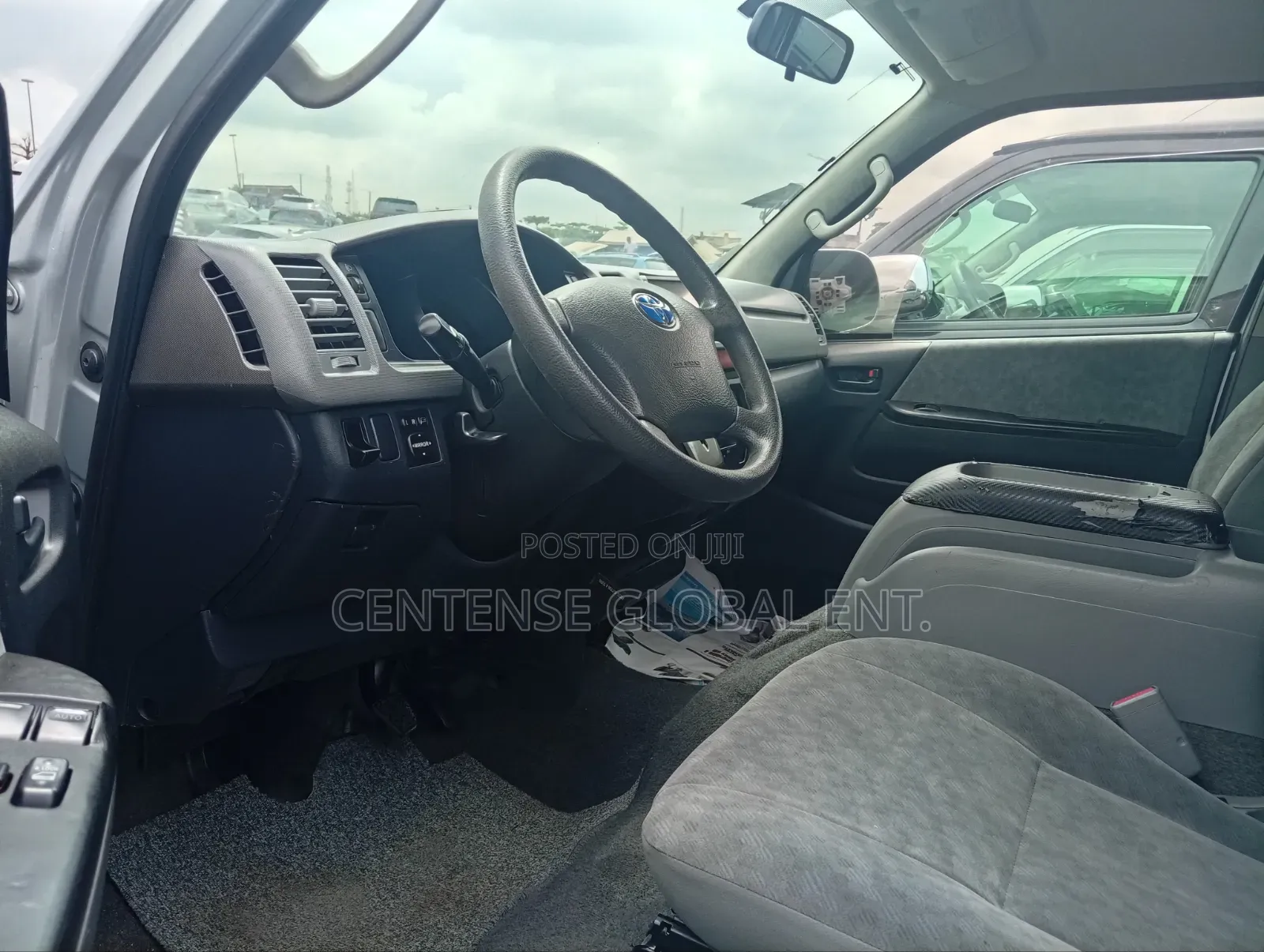 Toyota HiAce 2012 Grey