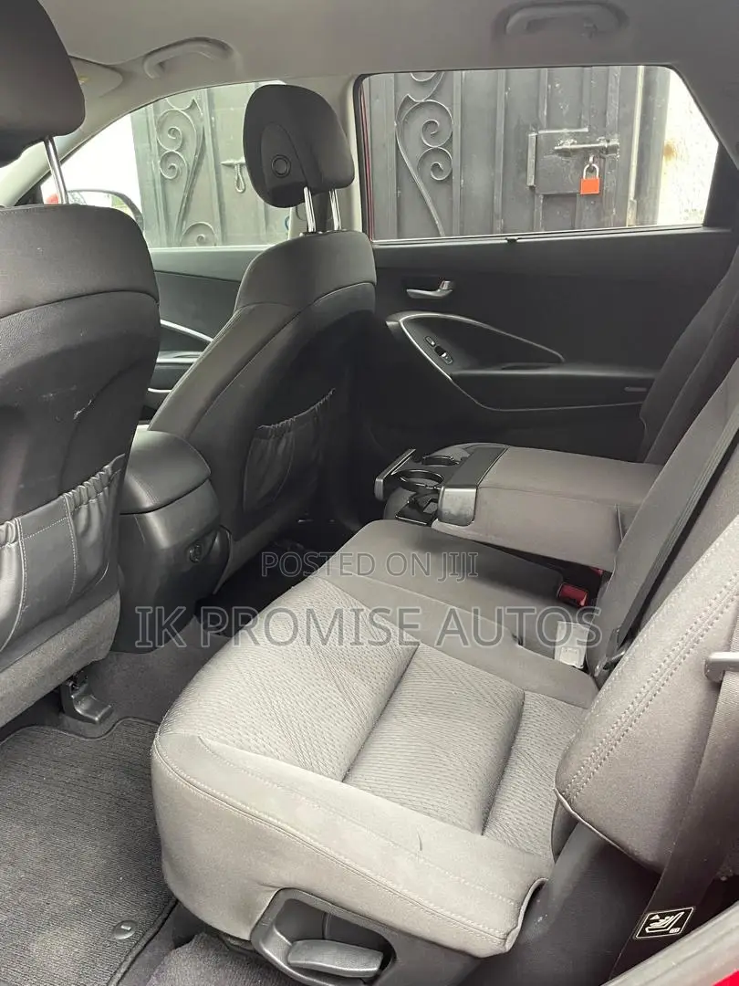 Hyundai Santa Fe 2014 Red