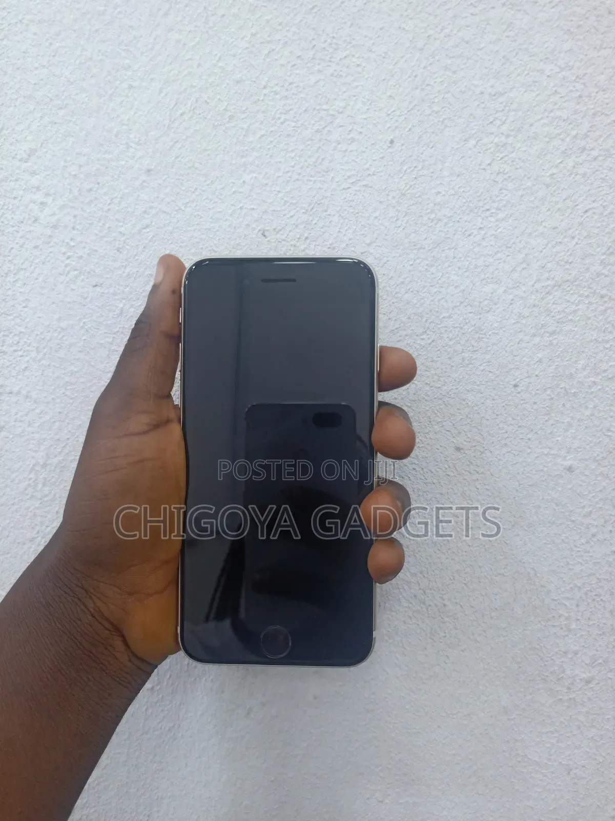 Apple iPhone SE 128 GB White