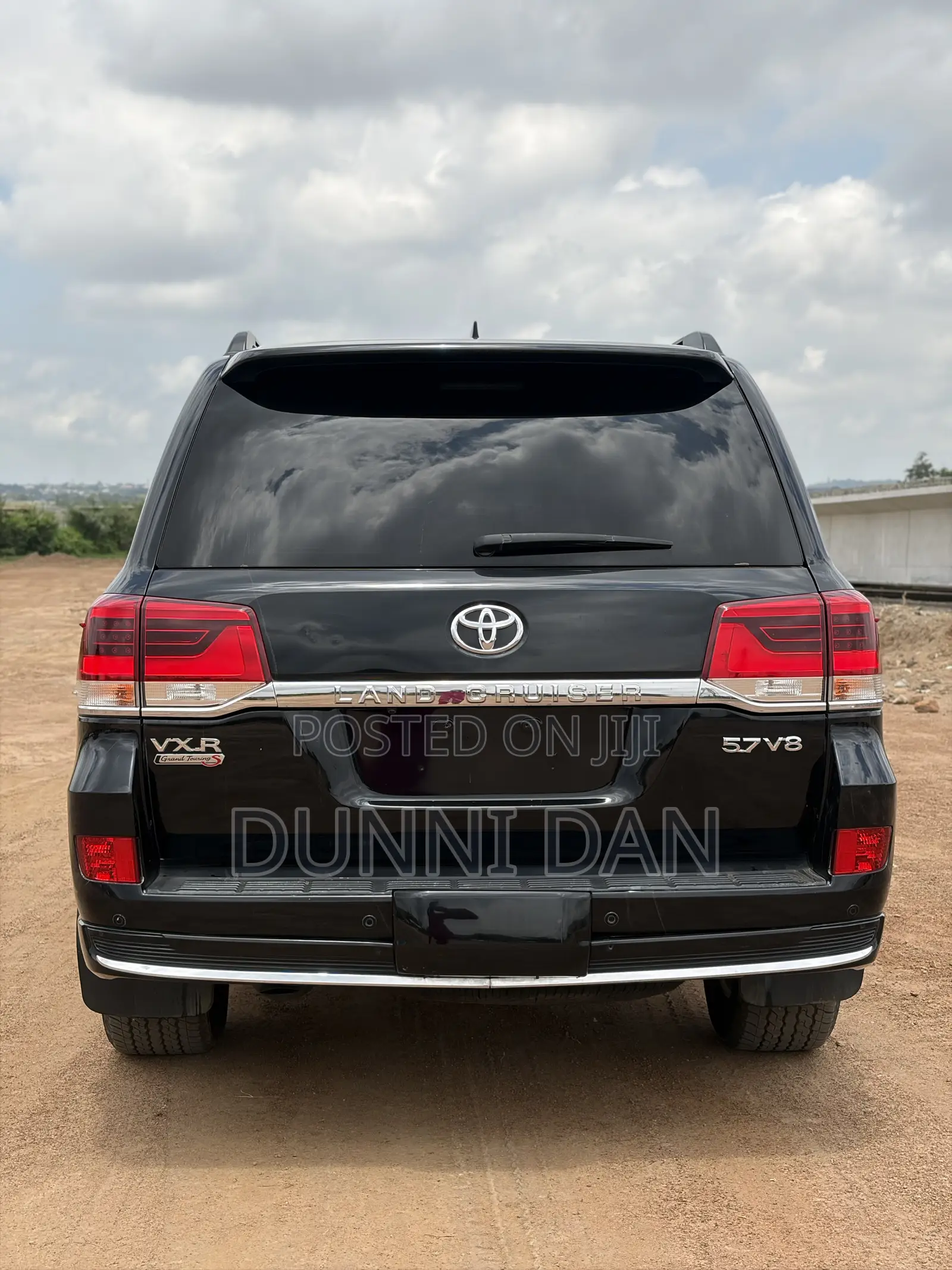 Toyota Land Cruiser 5.7 V8 VXR 2020 Black