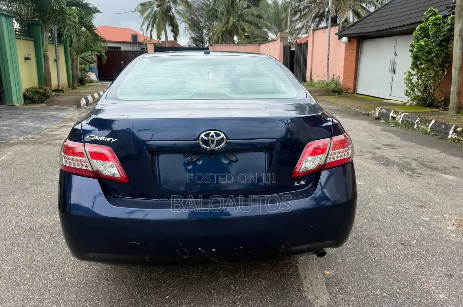 Toyota Camry LE 4dr Sedan (2.5L 4cyl 6A) 2011 Blue