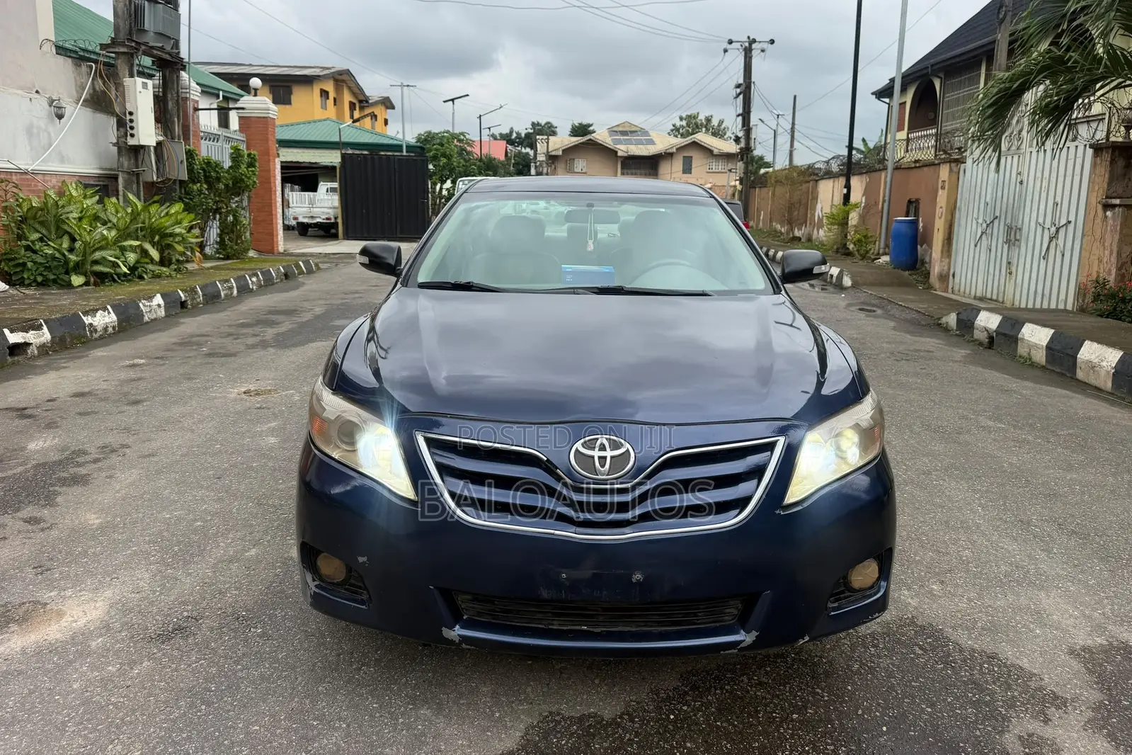 Toyota Camry LE 4dr Sedan (2.5L 4cyl 6A) 2011 Blue