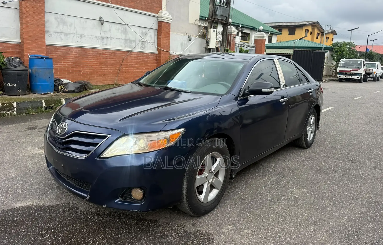 Toyota Camry LE 4dr Sedan (2.5L 4cyl 6A) 2011 Blue