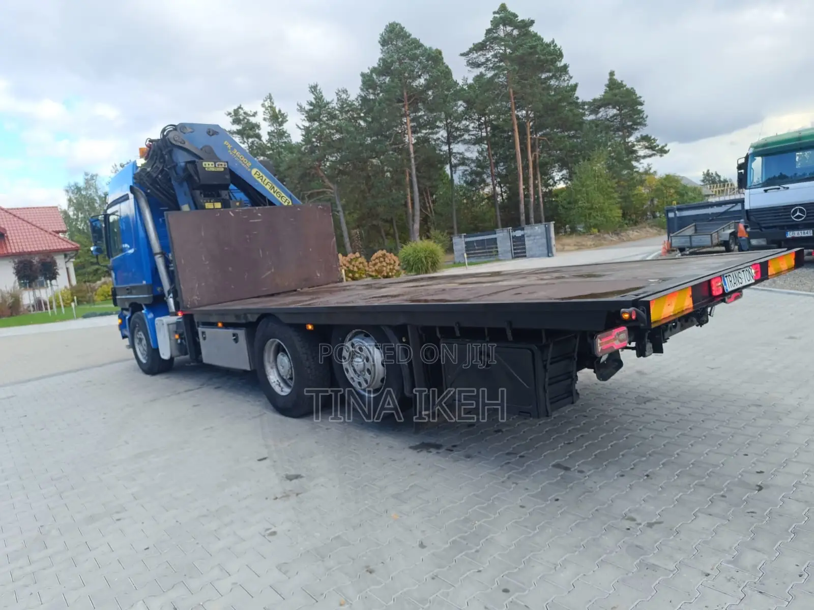 Mercedes Benz Truck With Self Loader Hiab