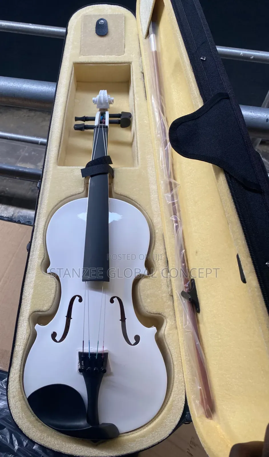 Creed White 4/4 Student Violin With Hard Case Bow