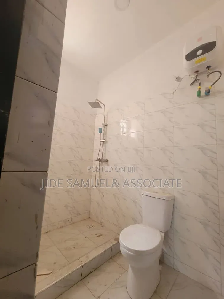 Furnished 3bdrm Bungalow in Ayobo for rent