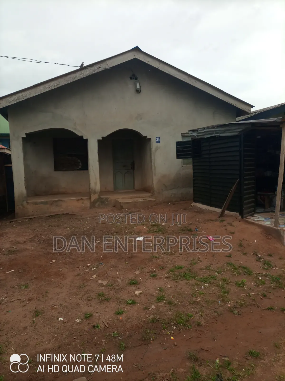 4bdrm Bungalow in Aro Lambo, Oke Aro, Iju-Ishaga for sale