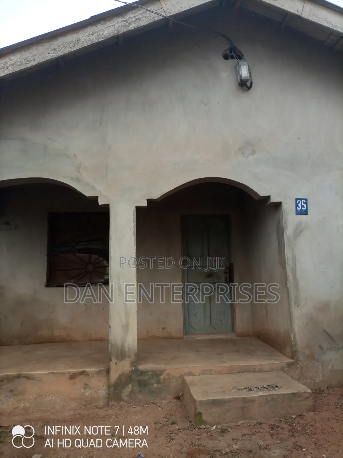 4bdrm Bungalow in Aro Lambo, Oke Aro, Iju-Ishaga for sale