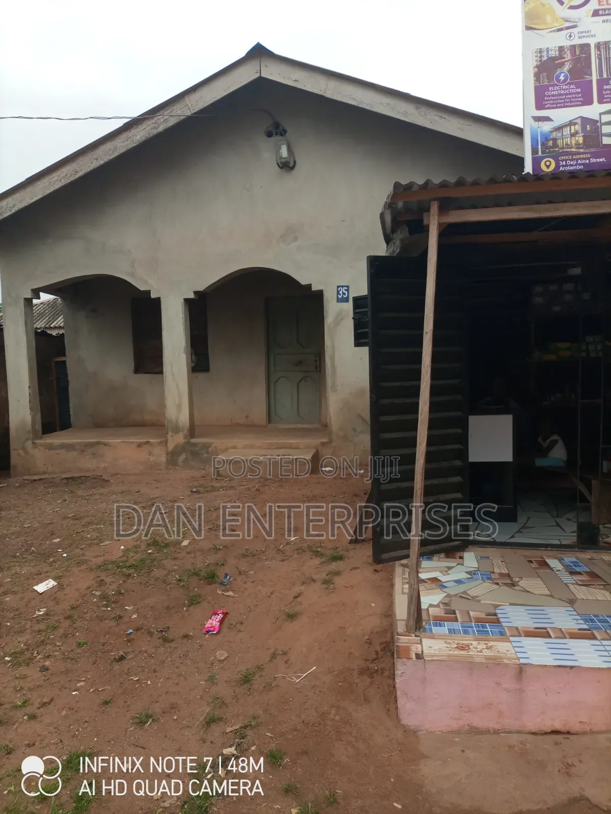 4bdrm Bungalow in Aro Lambo, Oke Aro, Iju-Ishaga for sale