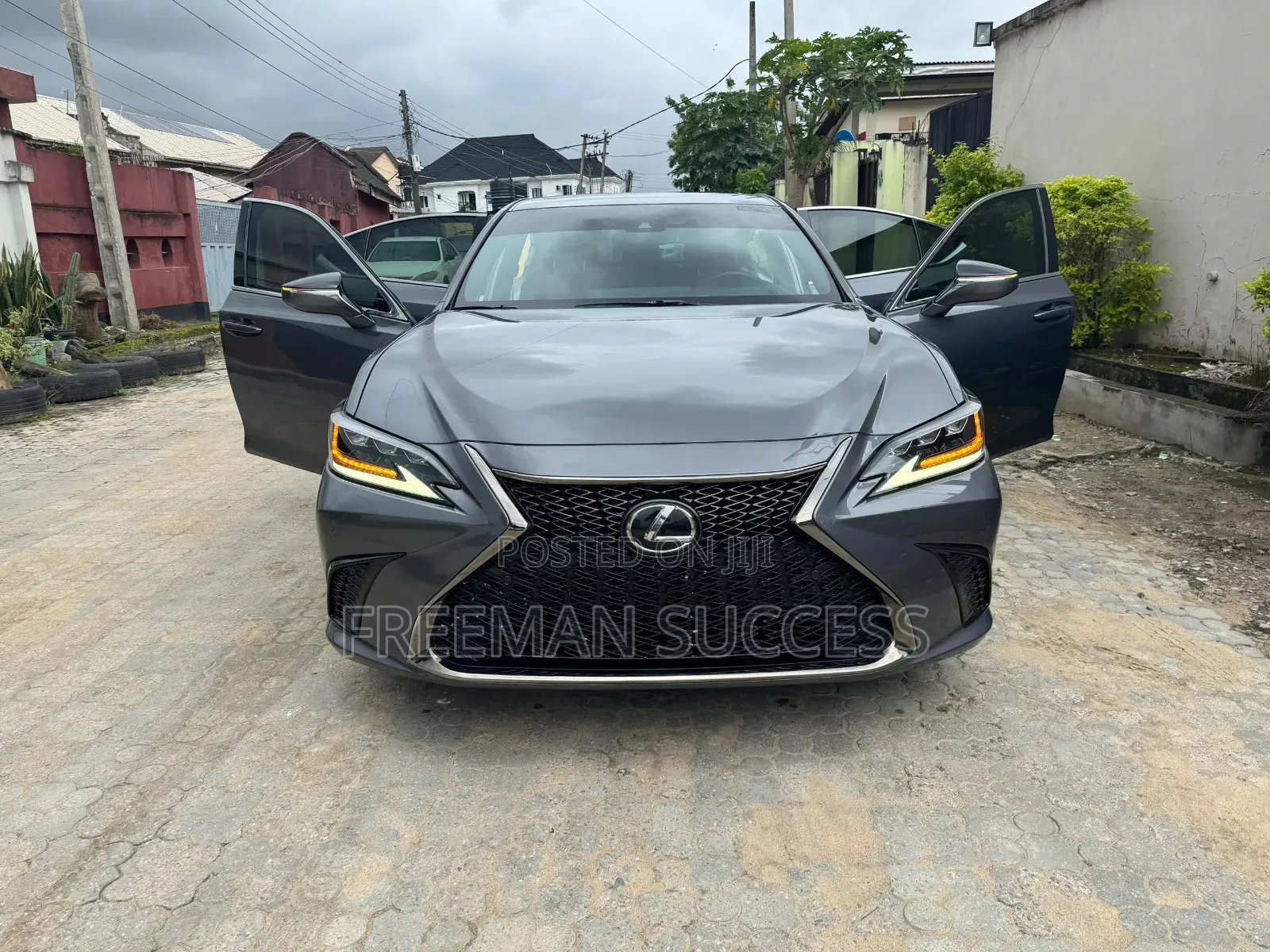 Lexus ES 2021 Gray